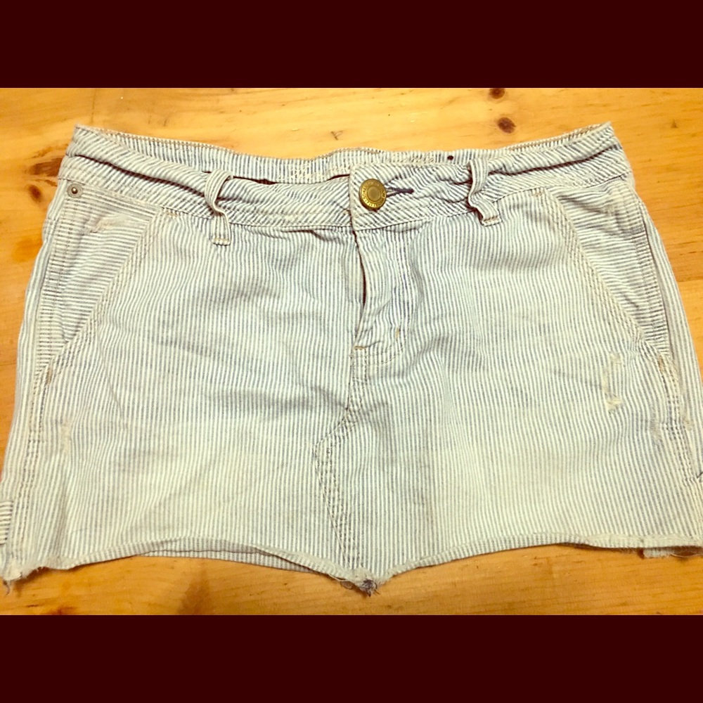American Eagle railroad striped jean skirt